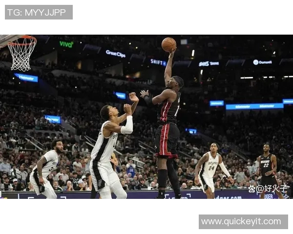 2012年NBA总决赛首场对决马刺与热火精彩回顾与赛况分析